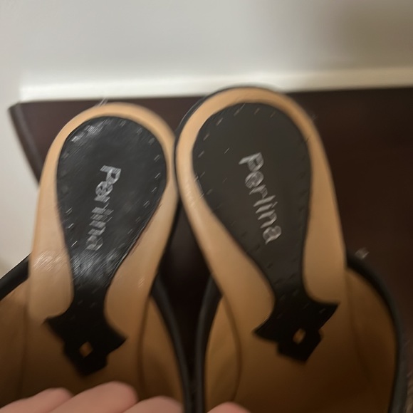 Black suede clogs.. - Picture 4 of 4